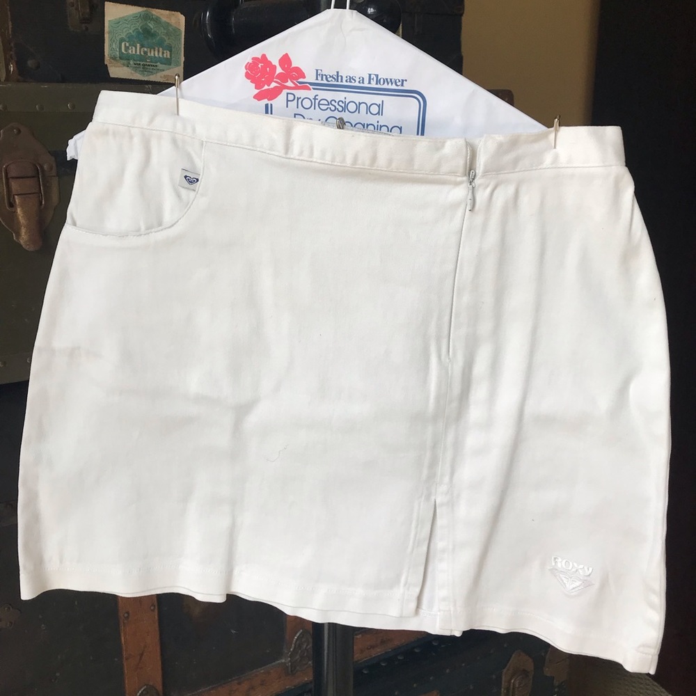 Roxy skirt